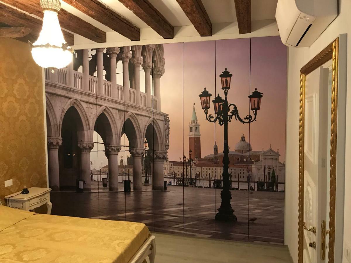La Residenza Di Carlo Close To Piazza San Marco Appartement