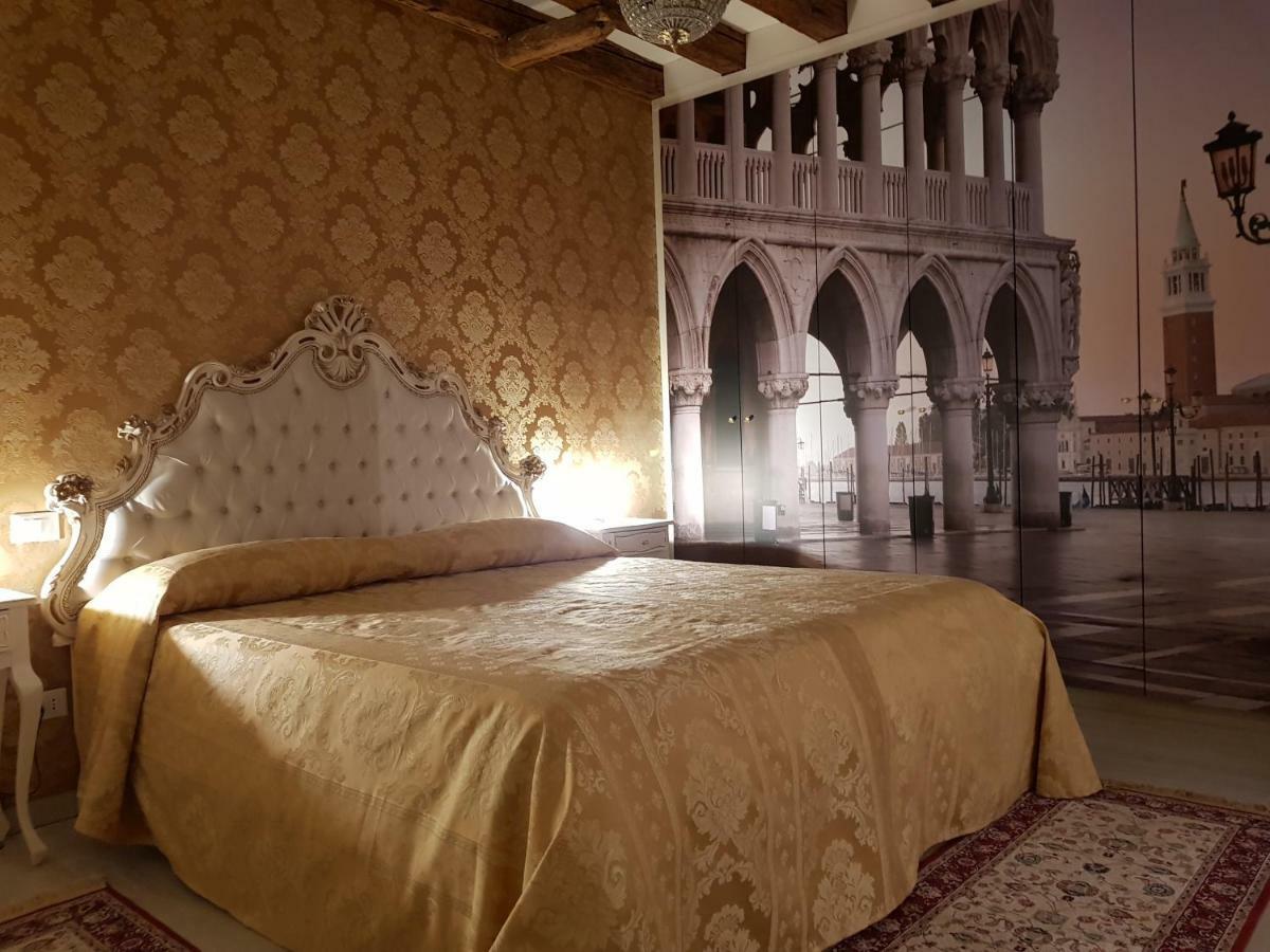 La Residenza Di Carlo Close To Piazza San Marco Appartamento